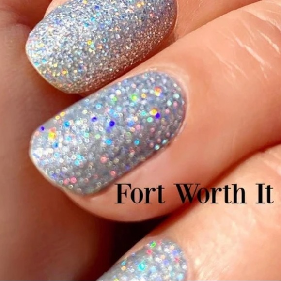 Color street retired set bundle (Scot topic/Fort Worth It/ Holidaze) - Picture 5 of 7